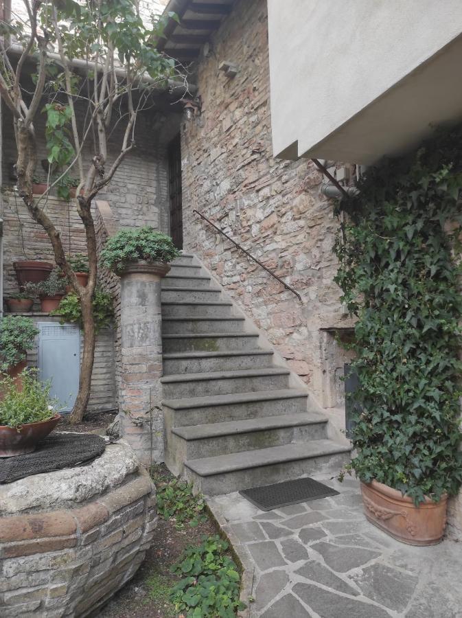 All'Archetto Del Terz'Ordine Assisi Luaran gambar
